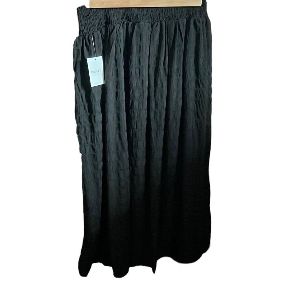 Black Side Slit Maxi Skirt forever 21 ,size L.